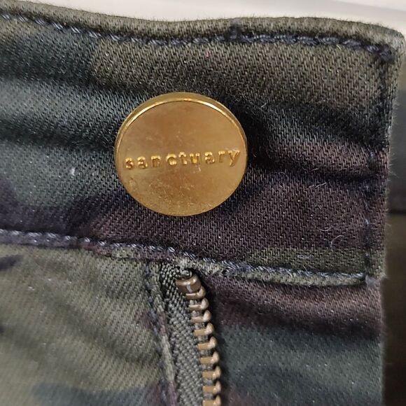 Sanctuary Camo Asymmetrical Frayed Hem Mini Skirt Size 28 - Picture 4 of 13